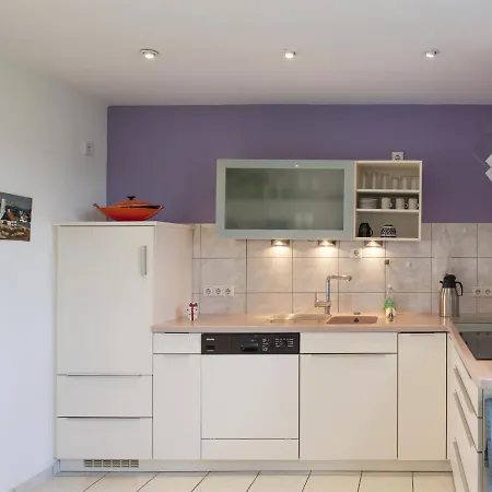 Schoener Wohnen Im Gruenen * Marburg