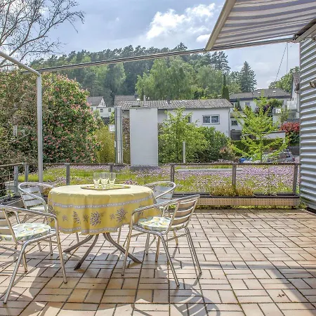 Schoener Wohnen Im Gruenen *